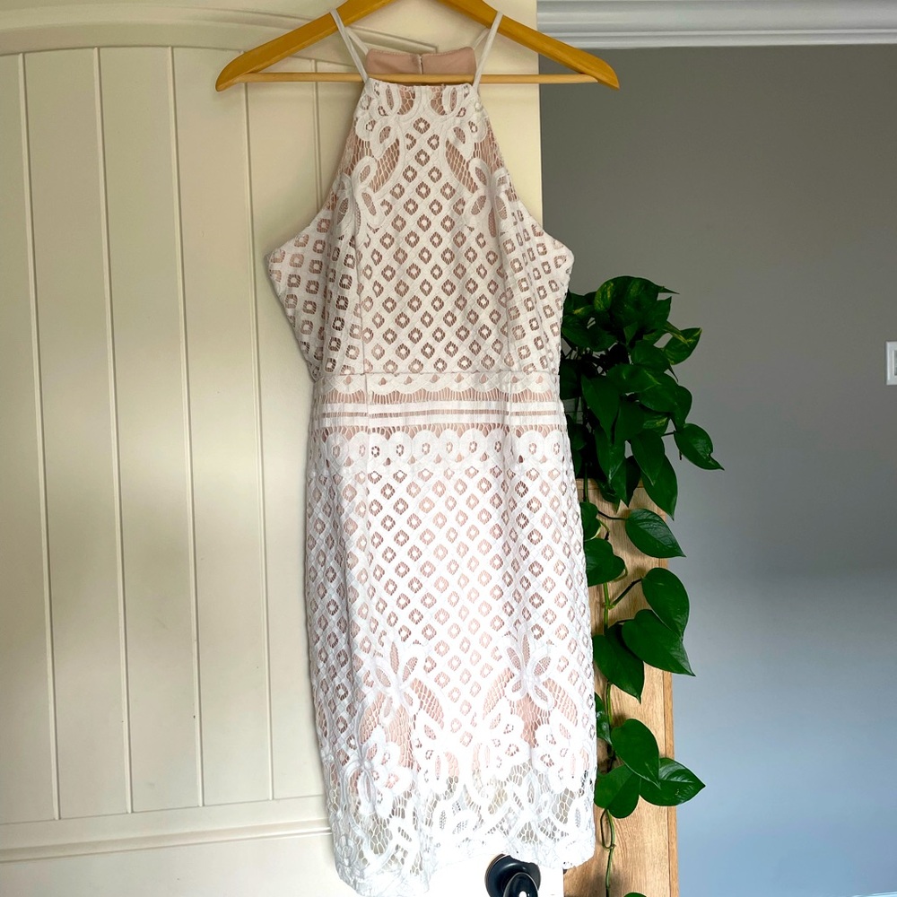 Lulu’s Women’s Steal a Kiss Backless White Lace Dress Short